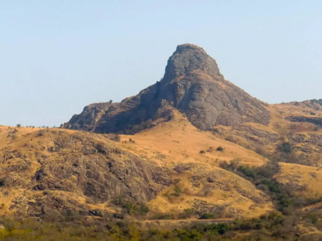 The best route to visit South Africa on a road trip: Swaziland road trip to Execution Rock