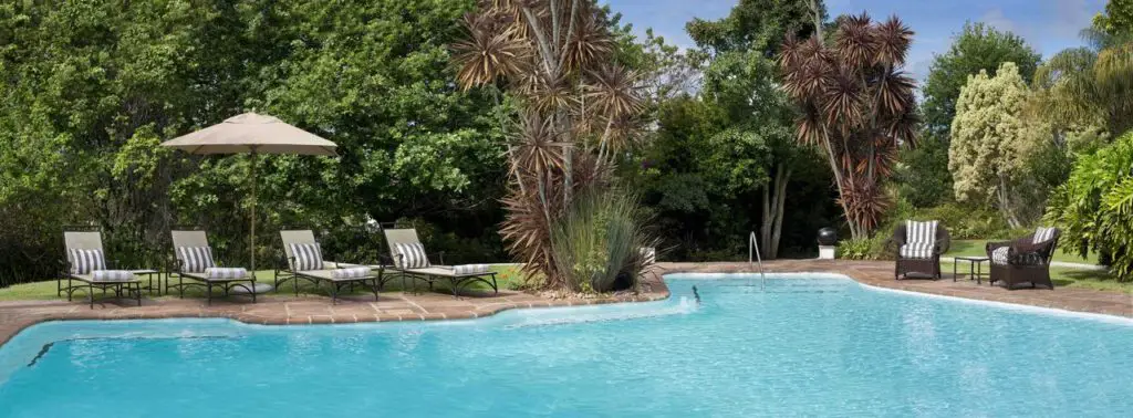 Hunter's Country House: la meilleure alternative avec piscine à l’hôtel Tsala Treetop Lodge sur la route des jardins en Afrique du Sud
