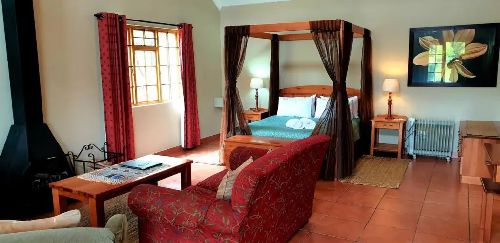 Lake Naverone Holiday Cottages : le meilleur hôtel pour se loger à Underberg près de Sani Pass dans les Drakensberg en Afrique du Sud