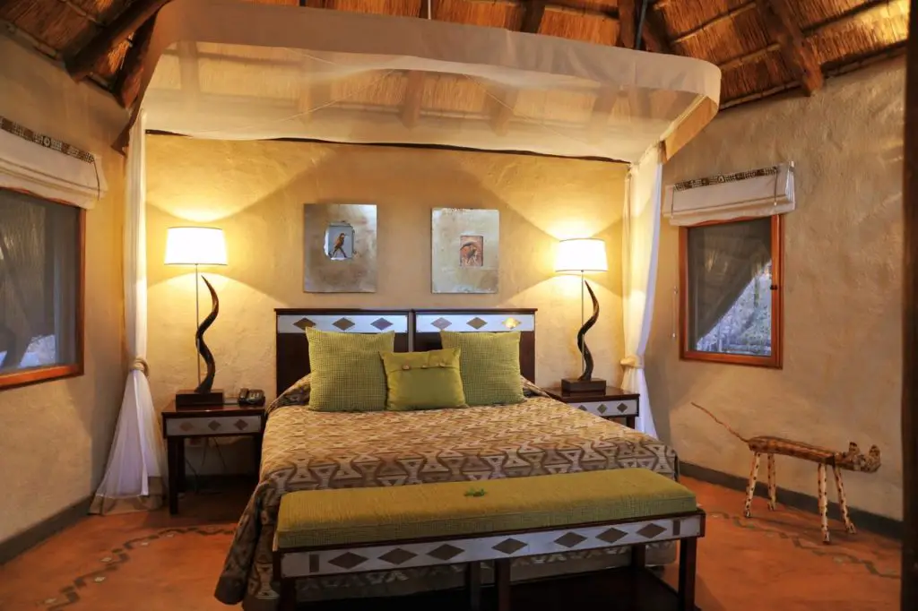 The Lukimbi Safari Lodge private reserve: the hotel with the best value for money in a safari park at the Kruger National Park in South Africa